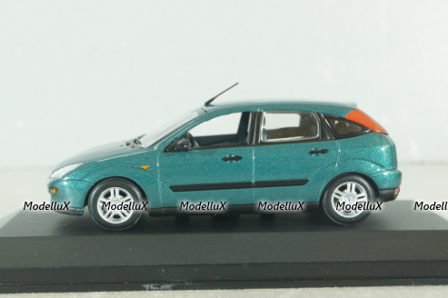 Ford Focus 5-door 1998, green, 430087020, Minichamps 1:43 Уценка!