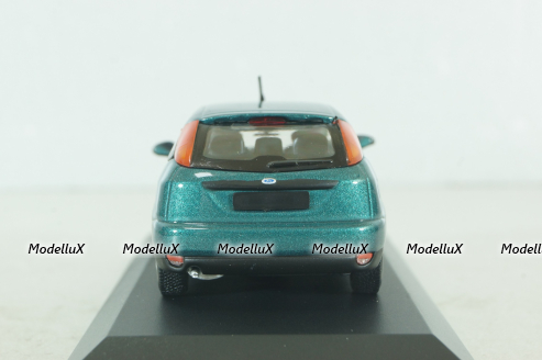 Ford Focus 5-door 1998, green, 430087020, Minichamps 1:43 Уценка!