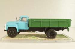 Газ-53-12 бортовой, голубой/зеленый 1983, Автолегенды СССР, Грузовики #15 1:43 ( С доработками!)