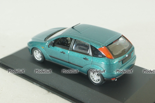 Ford Focus 5-door 1998, green, 430087020, Minichamps 1:43 Уценка!