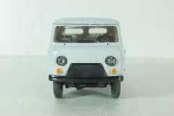 Уаз-3303 бортовой, серый/белый, Русская миниатюра 1:43