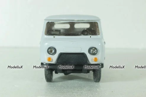 Уаз-3303 бортовой, серый/белый, Русская миниатюра 1:43