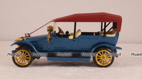 Руссо-балт С24-40 синий металлик/красный, Конверсия 1:43