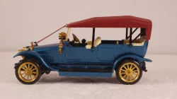 Руссо-балт С24-40 синий металлик/красный, Конверсия 1:43