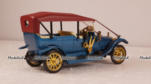 Руссо-балт С24-40 синий металлик/красный, Конверсия 1:43