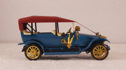 Руссо-балт С24-40 синий металлик/красный, Конверсия 1:43