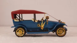Руссо-балт С24-40 синий металлик/красный, Конверсия 1:43