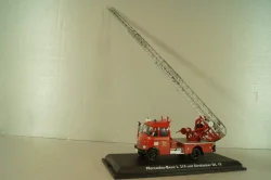 Mercedes L 319 "Feuerwehr" mit Drehleiter DL 18 1958, 02807, Schuco 1:43