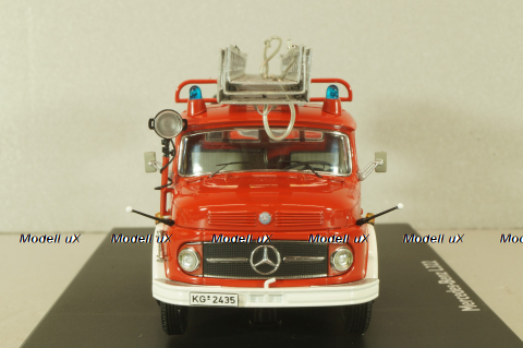 Mercedes L322 fire engine with ladder Metz DL 22 1959, 03265, Schuco 1:43
