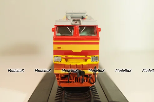 ЧС4Т дизельный локомотив, красный/желт.полоса, Наши поезда № 3, Modimio, 1:87