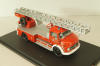 Mercedes L322 fire engine with ladder Metz DL 22 1959, 03265, Schuco 1:43