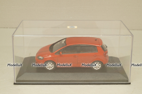 Volkswagen Golf Plus 2005 red 5M0099300A3X Minichamps 1:43