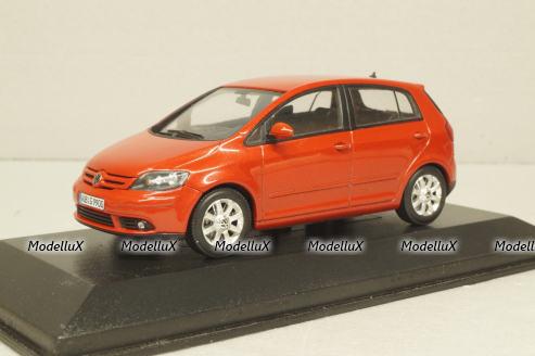 Volkswagen Golf Plus 2005 red 5M0099300A3X Minichamps 1:43