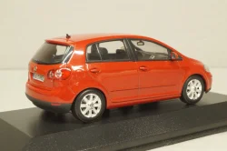 Volkswagen Golf Plus 2005 red 5M0099300A3X Minichamps 1:43