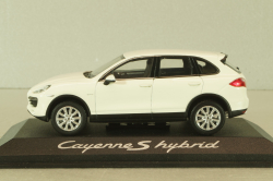 Porsche Cayenne S hybrid, white, Minichamps 1:43