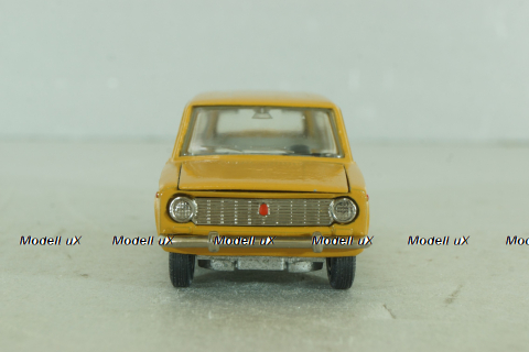 Ваз-2102 А11, охра, ранний, Тантал/Радон 1:43