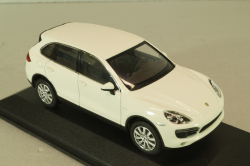 Porsche Cayenne S hybrid, white, Minichamps 1:43