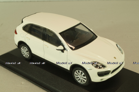 Porsche Cayenne S hybrid, white, Minichamps 1:43
