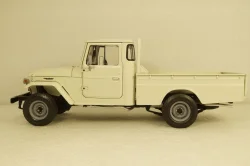 Toyota Land Cruiser 40 Pick Up 1960, white, 08958W, Kyosho 1:18