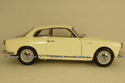 Alfa Romeo Giulietta Sprint 1954, white, 08957W0, Kyosho 1:18