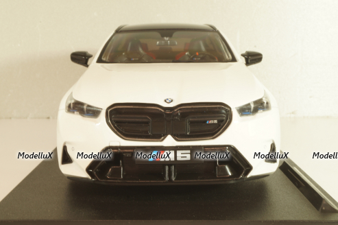 BMW M5 (G99) Touring 2025, white, 1814802, Solido 1:18