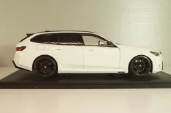 BMW M5 (G99) Touring 2025, white, 1814802, Solido 1:18