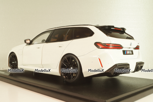 BMW M5 (G99) Touring 2025, white, 1814802, Solido 1:18