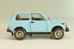 Ваз-2121 Нива, голубая, апрель 1991г., Тантал/Радон 1:43