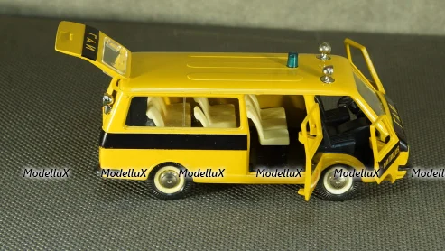 Бокс для моделей 1:24  27.0cm(l) x 12.5cm(w) x 11.2cm(h) , Triple9 