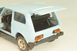 Ваз-2121 Нива, голубая, апрель 1991г., Тантал/Радон 1:43