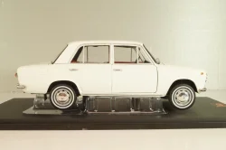 Fiat 124 (Ваз-2101) 1970, white, CMC205, IXO 1:18 