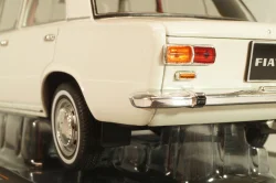 Fiat 124 (Ваз-2101) 1970, white, CMC205, IXO 1:18 