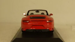 Porsche 911 (991.2) Carrera 4GTS Cabriolet 2017, red, 410067330, Minichamps 1:43