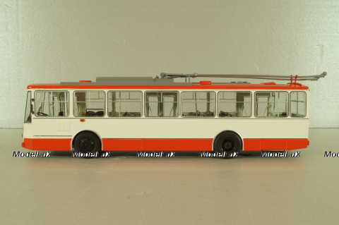 Skoda 14TR троллейбус 1980, белый/красный, Автоистория 1:43