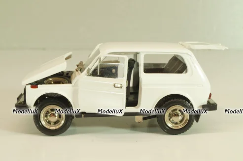 Ваз-2121 Нива, А20, белая, Тантал/Радон 1:43