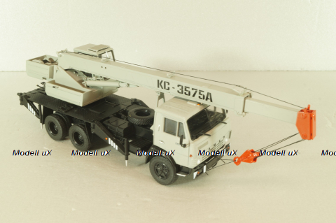 КС-3575А(53213) Автокран на шасси Камаз-53213, серый, Автоистория 1:43