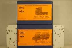 МАЗ-54329 седельный тягач с 2-х осным п/п МАЗ-93866, Студия А.В.Жуковского 1:43