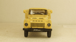 Газ-52-05 Такси бежевый, Алник 1:43