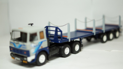 Маз 6422 с полуприцепом Маз 9398 сортиментовозом, TruckTyr 1:43