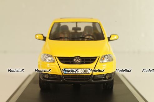 Volkswagen Fox 2005, yellow, Schuco 1:43 Уценка!