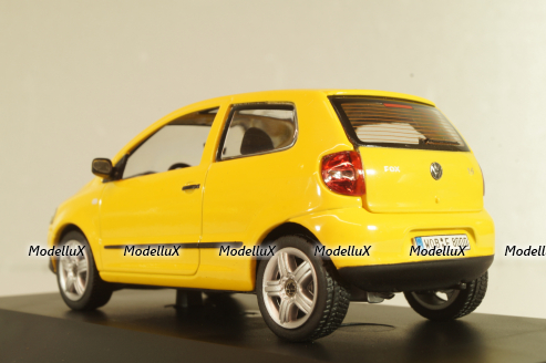Volkswagen Fox 2005, yellow, Schuco 1:43 Уценка!