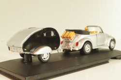 Volkswagen Beeatle with camping trailer and figuren, silver, Cararama 1:43