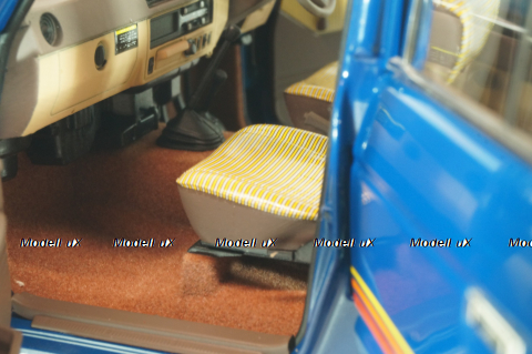 Toyota Land Cruiser 60 1981, blue, w/roof rack + (08956XBL), KYO8956XL, Kyosho 1:18