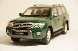 Toyota LAND CRUISER 200 , Paudi 1:18