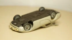 Toyota 2000GT А29, фары стекло 3