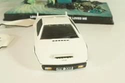 Lotus Esprit from movie "The Spy who loved me" 1977, white, James Bond Modellauto Collection №3, Altaya 1:43