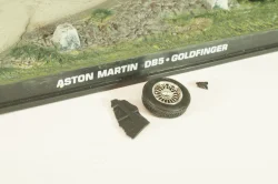 Aston Martin DB5 from movie "Goldfinger" 1964, grey, James Bond Modellauto Collection №1, Altaya 1:43