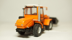ХТЗ-156Б-09-03 погрузчик, Modellux 1:43