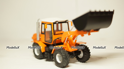 ХТЗ-156Б-09-03 погрузчик, Modellux 1:43