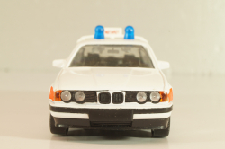 BMW 535i Notruf (E34) 1987, white/red strip, 82229417277, Shabak 1:43